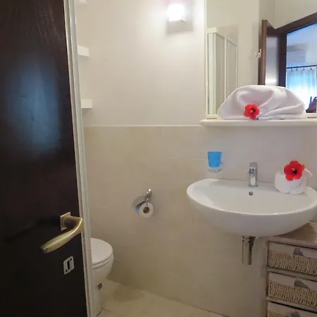 Villetta Sunrise Mono Holiday home *